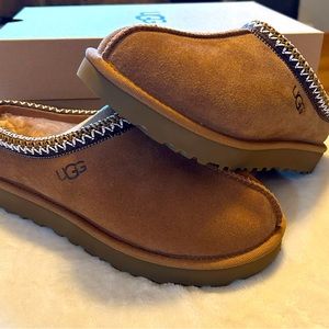 New UGG Tasman slippers, women’s size 9